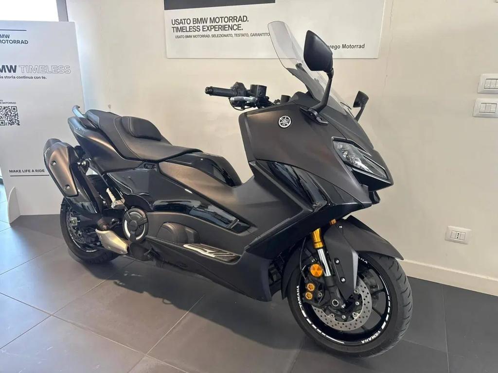 T-MAX 560