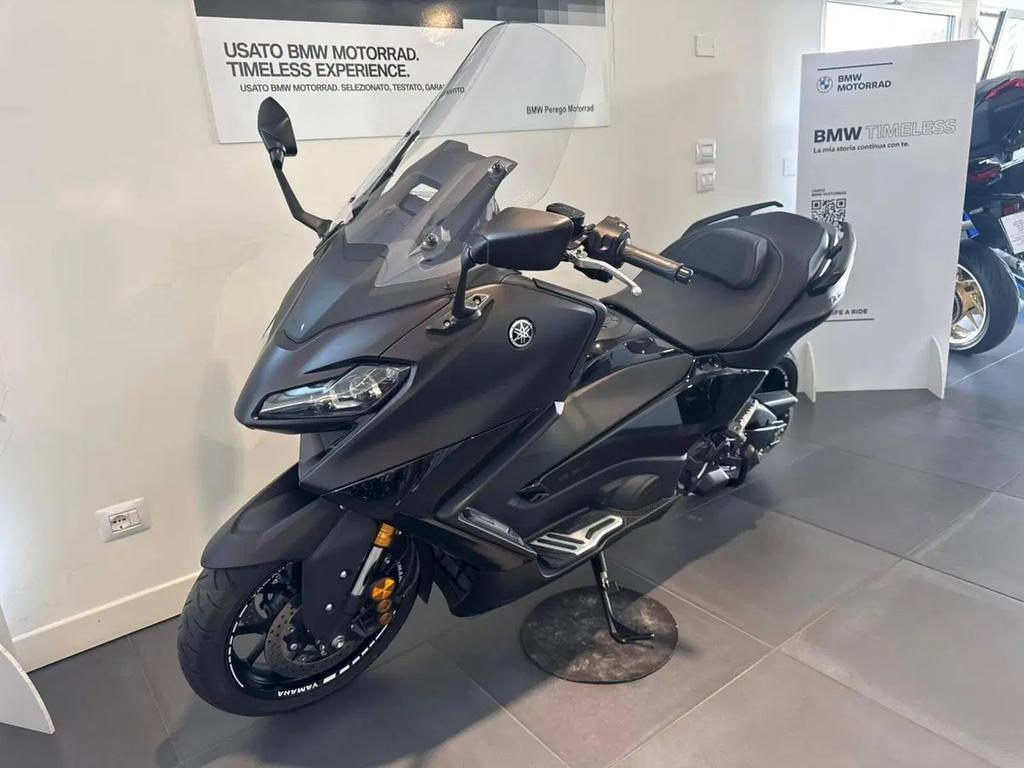 T-MAX 560