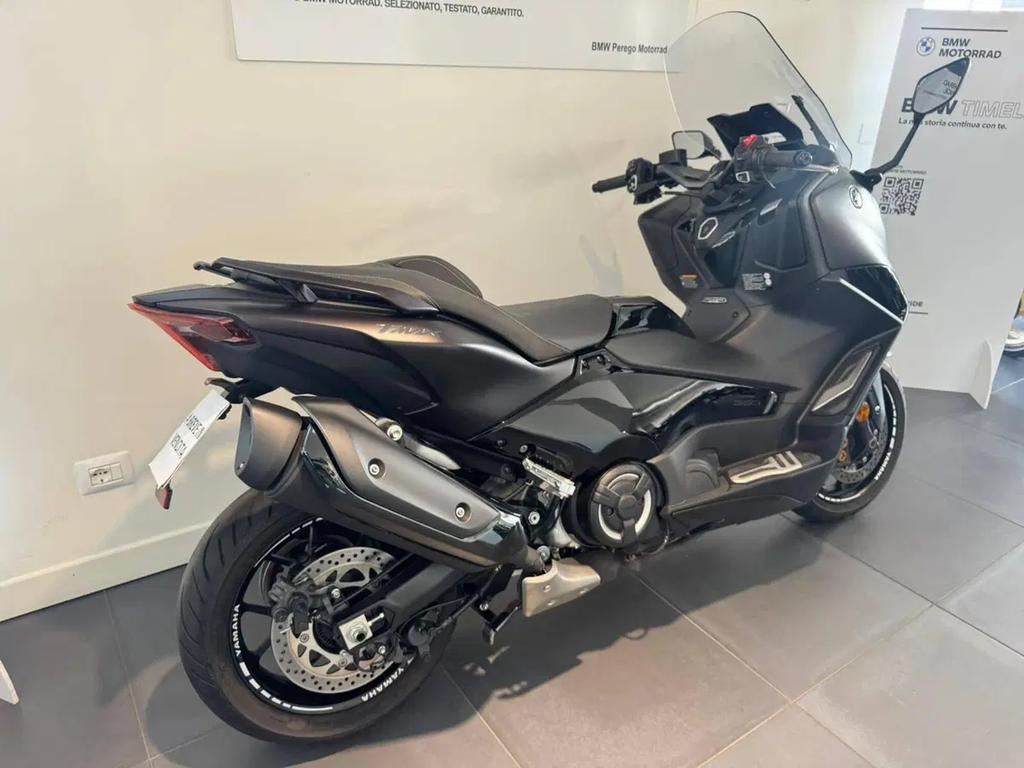 T-MAX 560