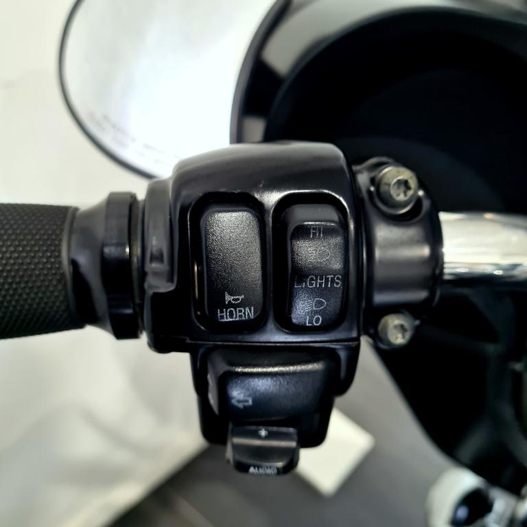 STREET GLIDE 1690