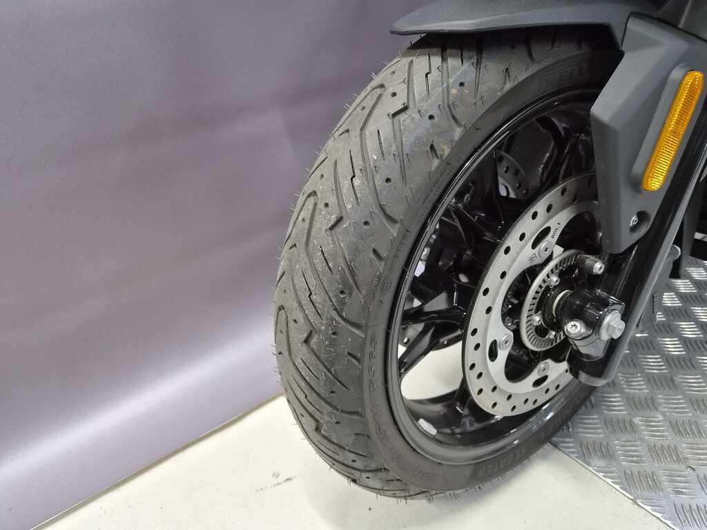 C 400 X