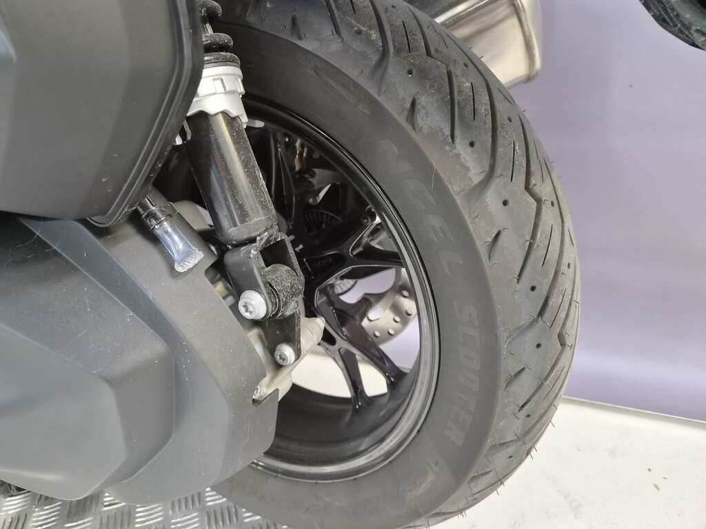 C 400 X