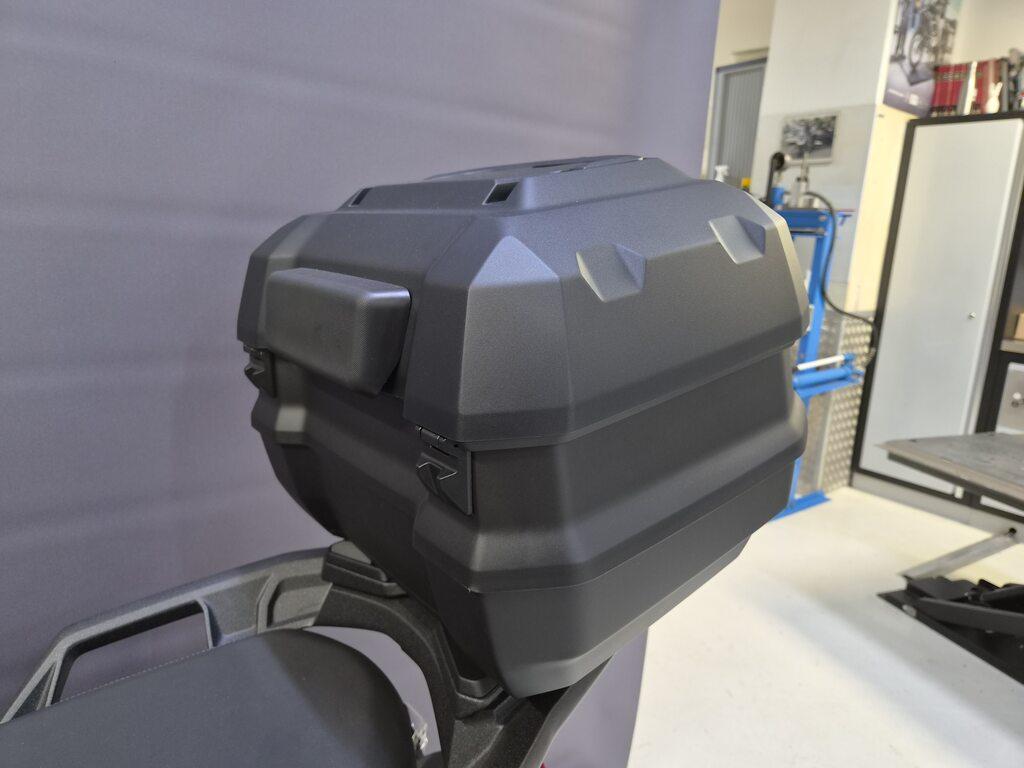C 400 X