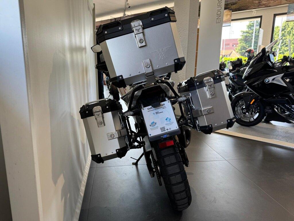 X CAPE 650