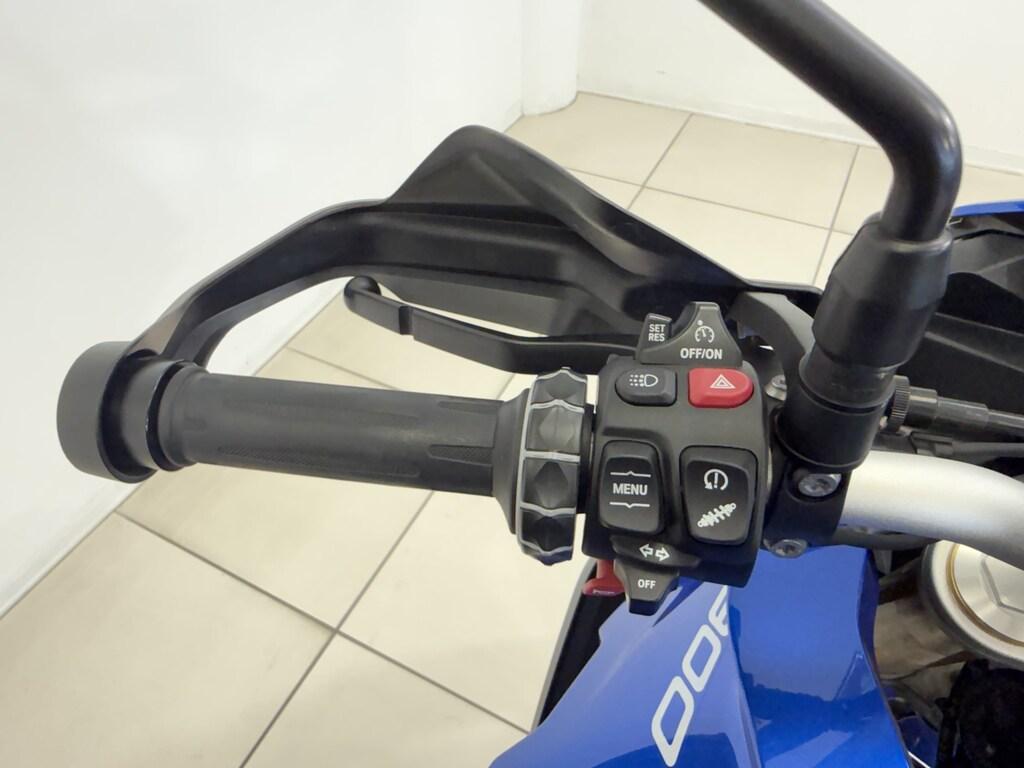 F 900 XR