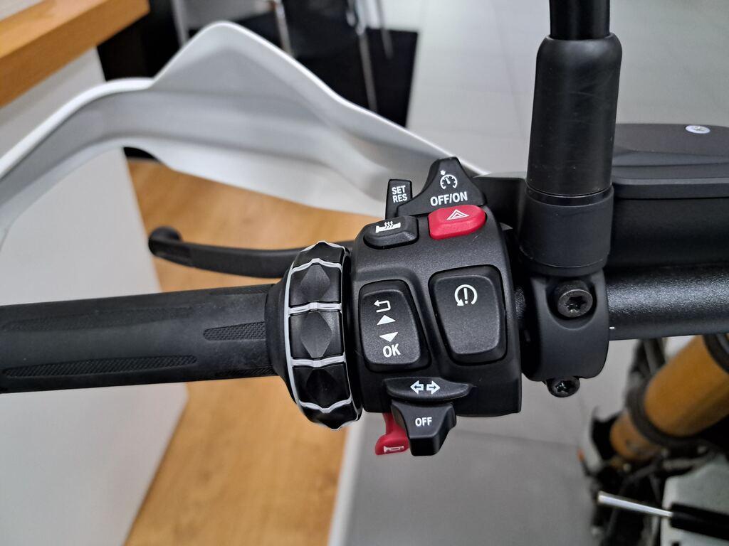 R 12 G/S