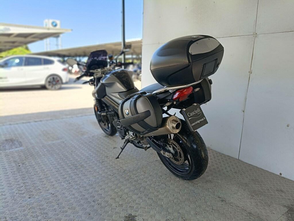 F 900 R