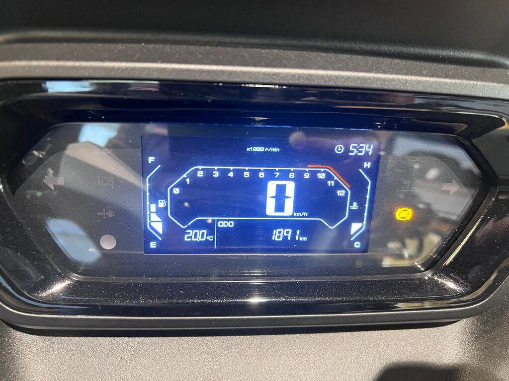 X-MAX 300