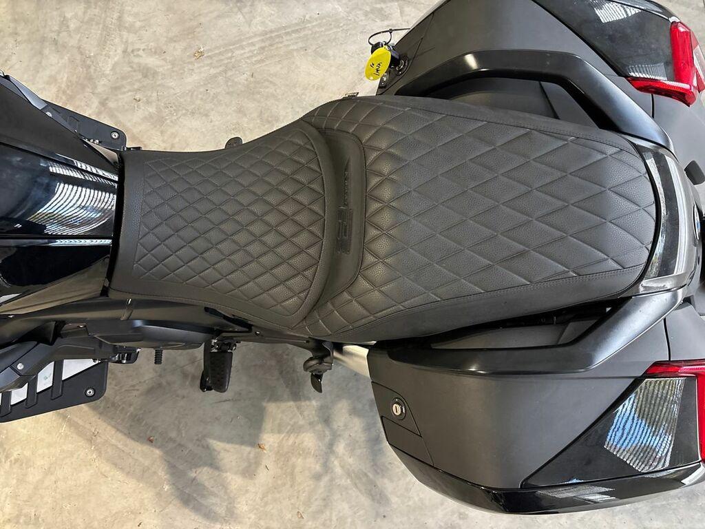 K 1600 B