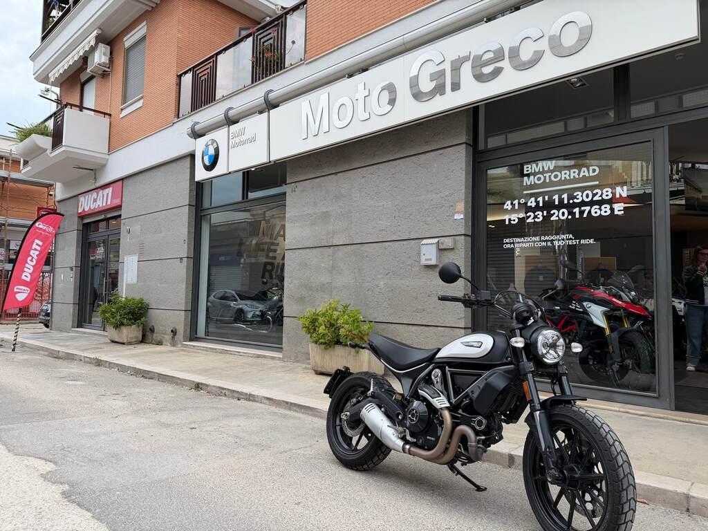 SCRAMBLER 800