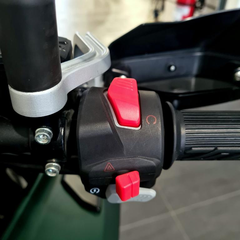 TRK 702