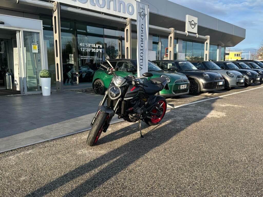 MONSTER 950