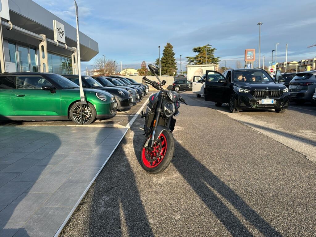 MONSTER 950