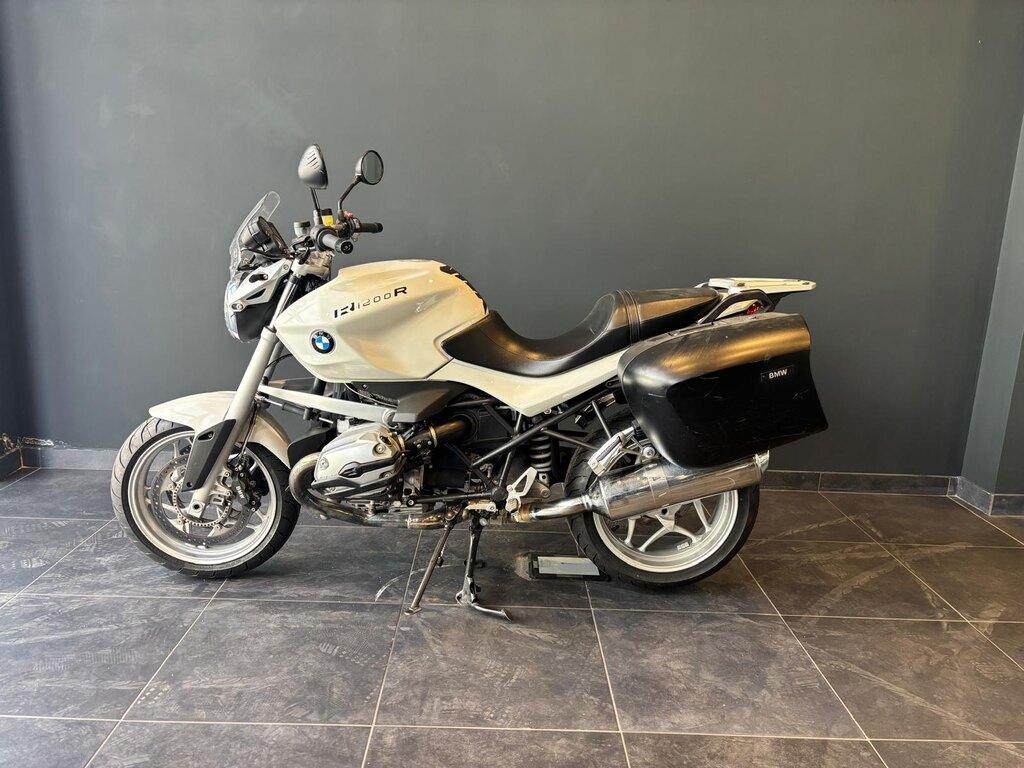 R 1200 R