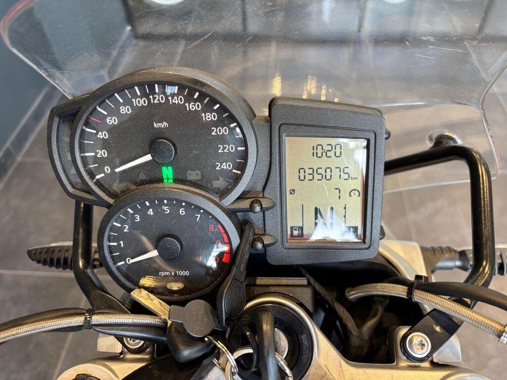 R 1200 R