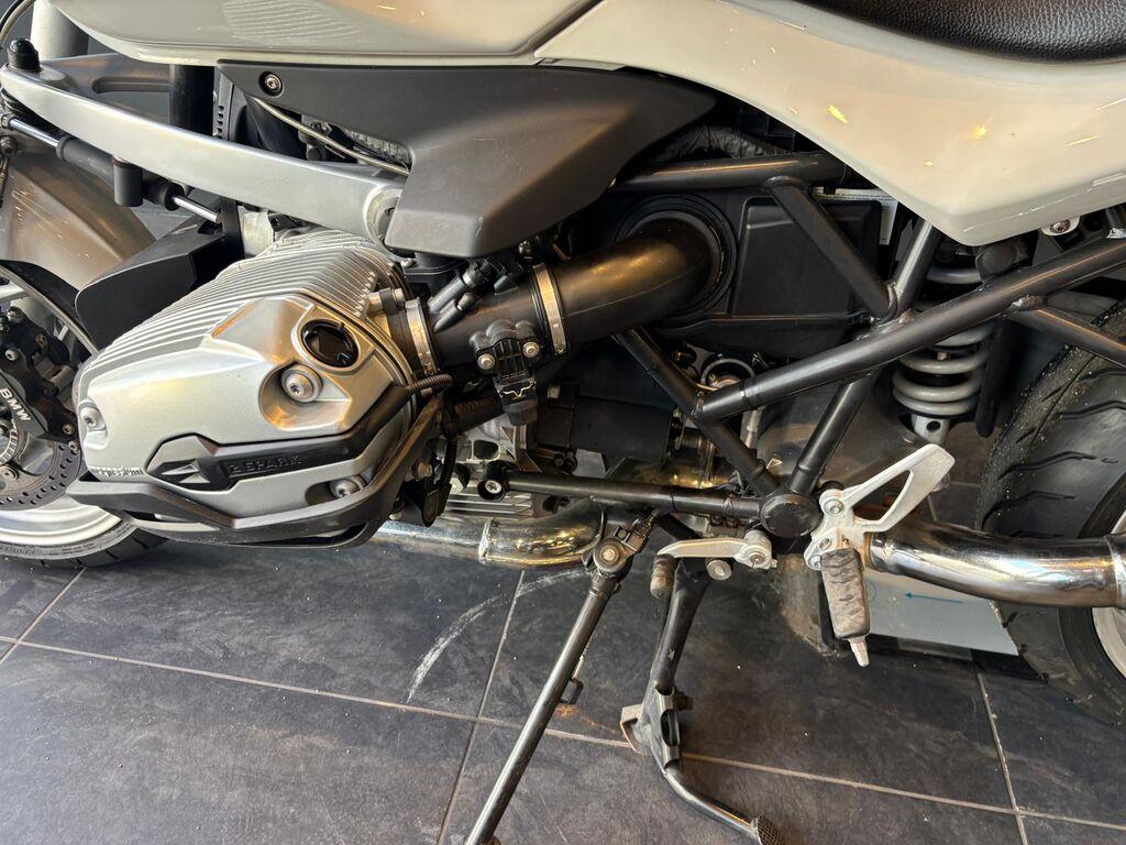 R 1200 R