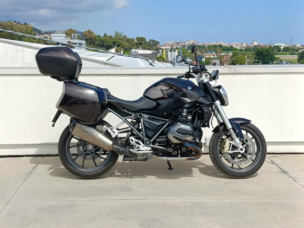 R 1200 R