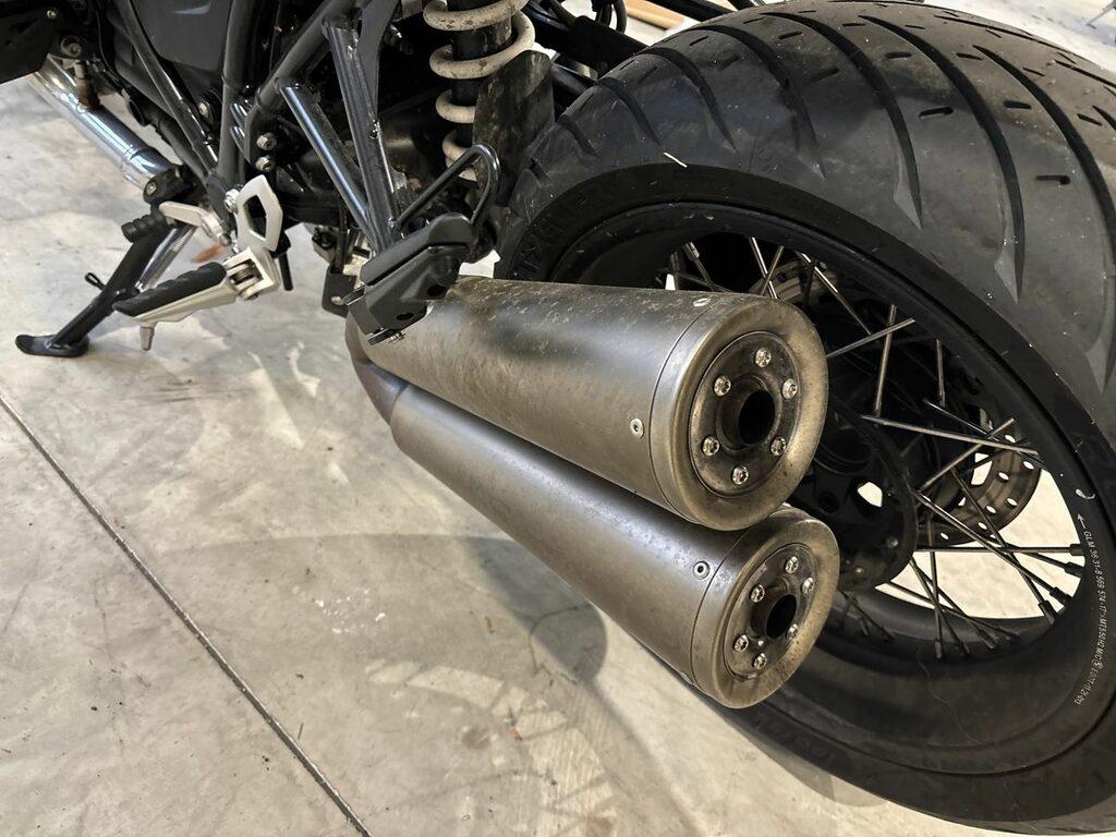 R 1200