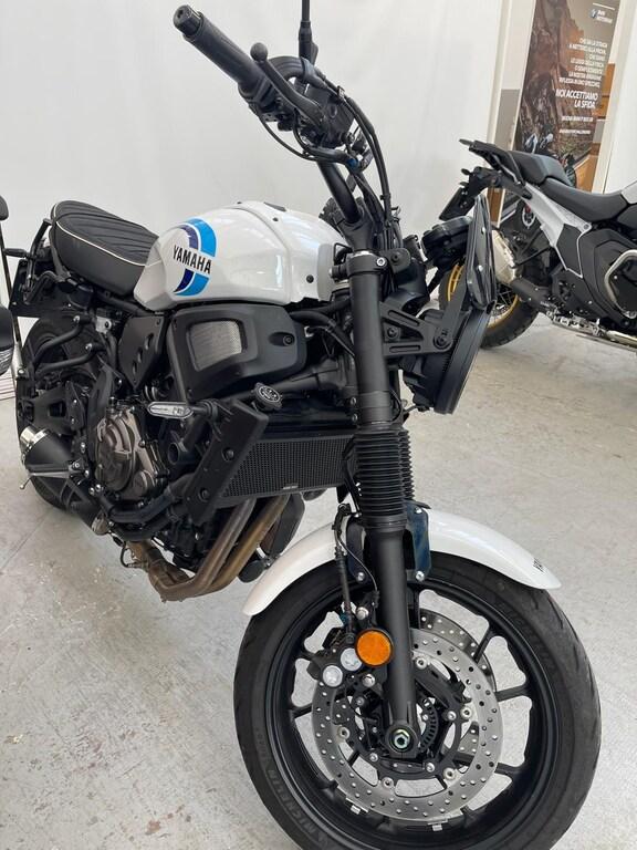 XSR 700