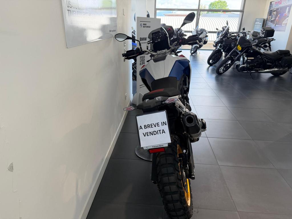 F 900 GS