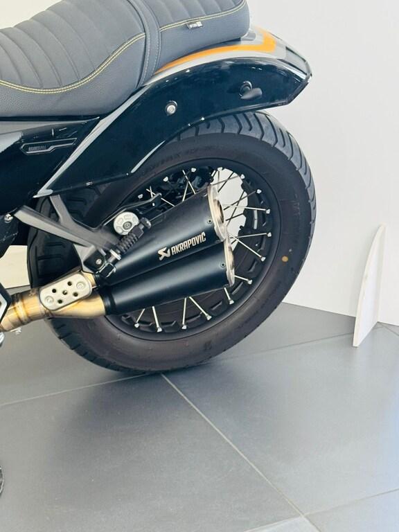 R 12
