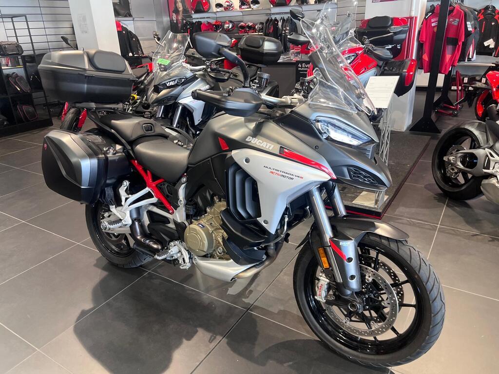 MULTISTRADA V4