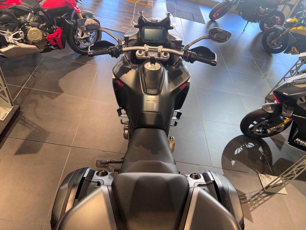 MULTISTRADA V4