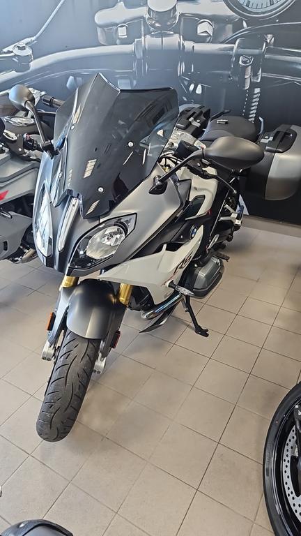 R 1200 RS