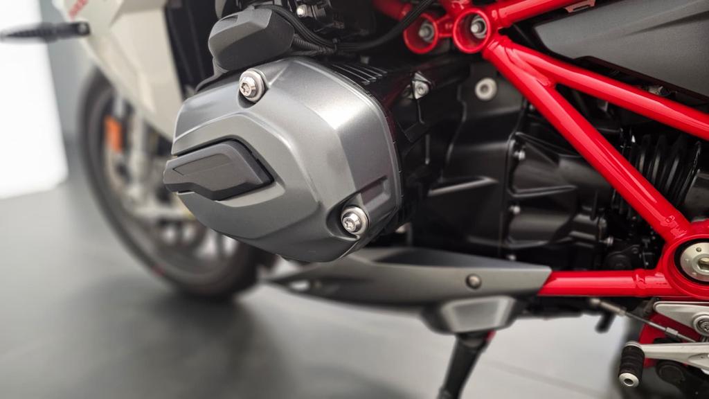 R 1200 RS