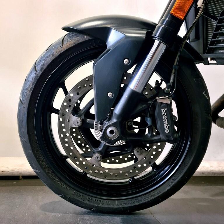 F 900 R