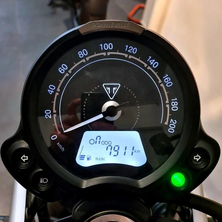 SCRAMBLER 900