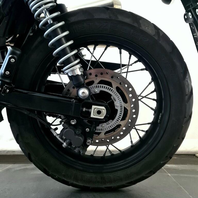 SCRAMBLER 900