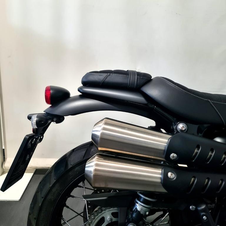 SCRAMBLER 900