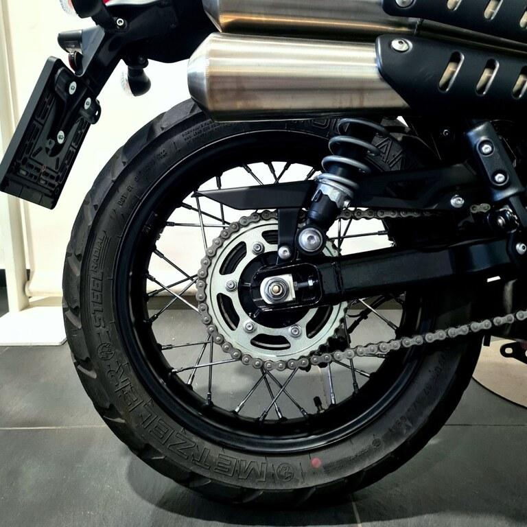 SCRAMBLER 900