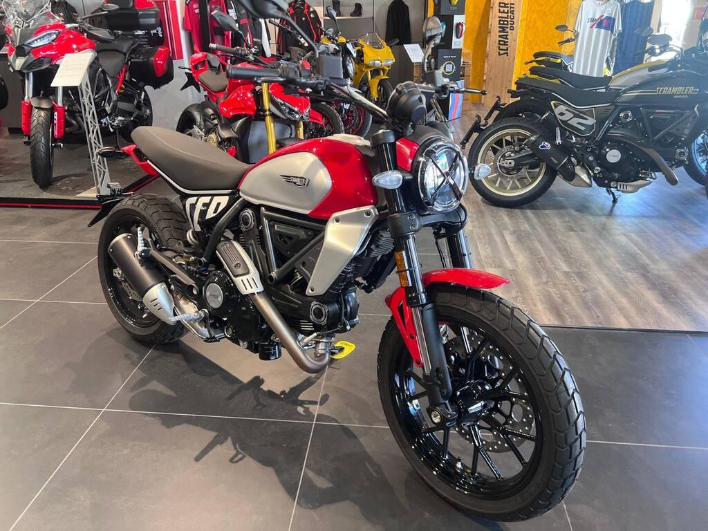 SCRAMBLER 800