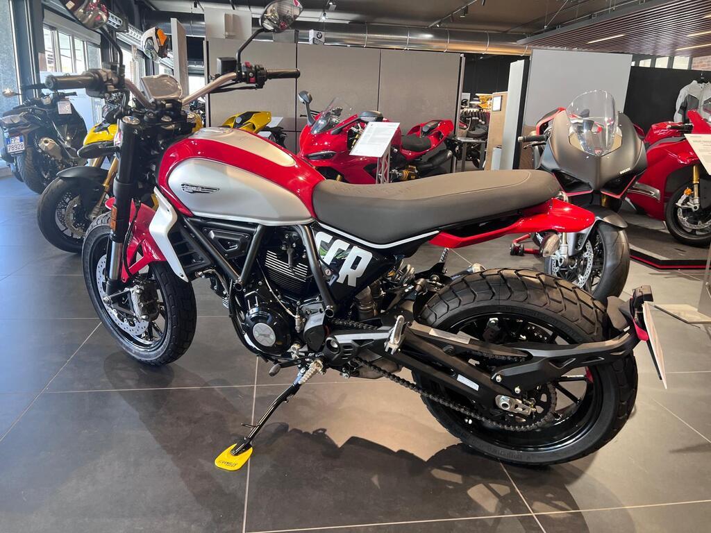 SCRAMBLER 800