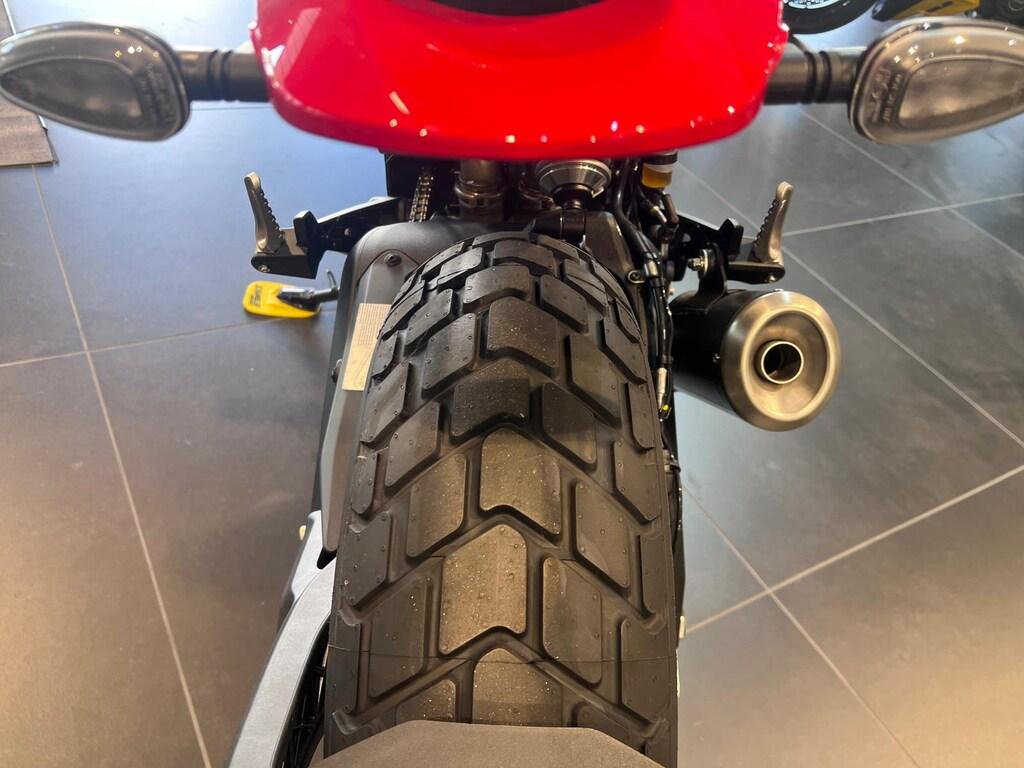 SCRAMBLER 800