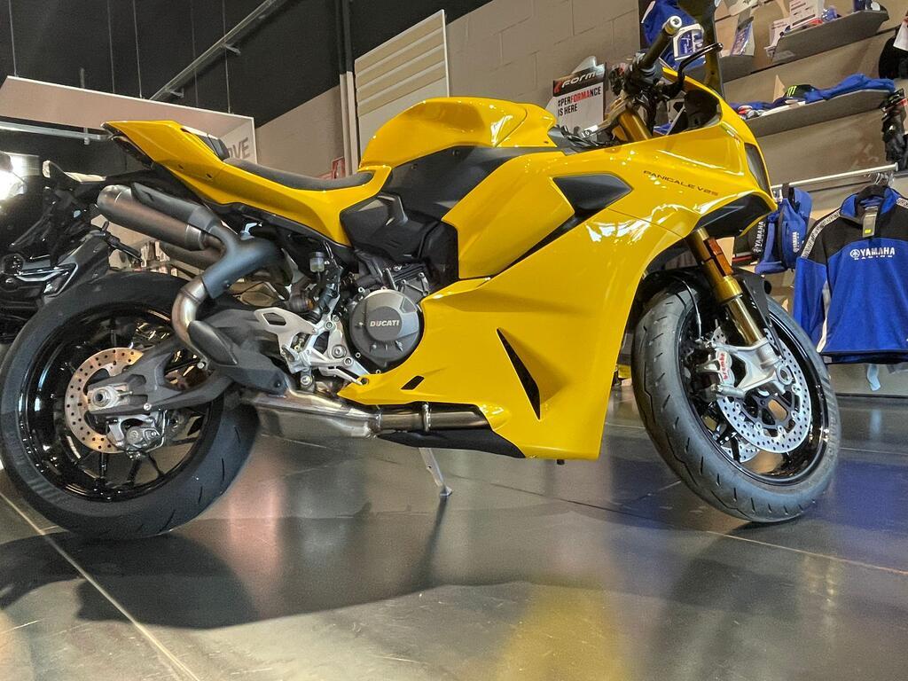 PANIGALE V2 890