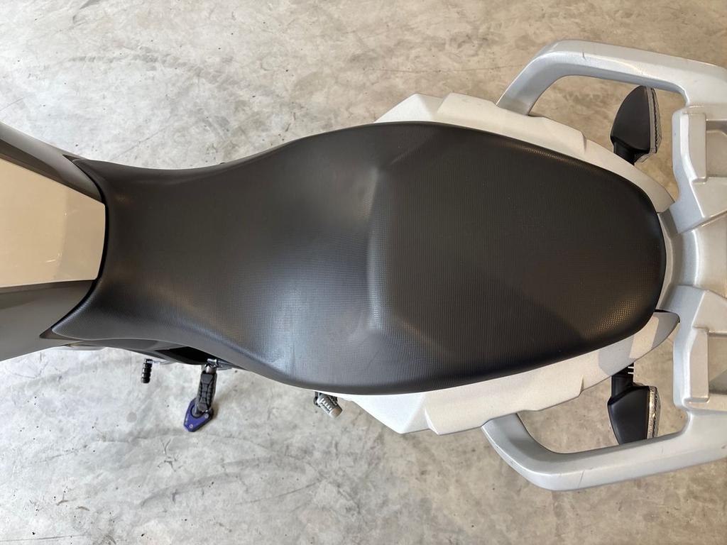 G 310 GS