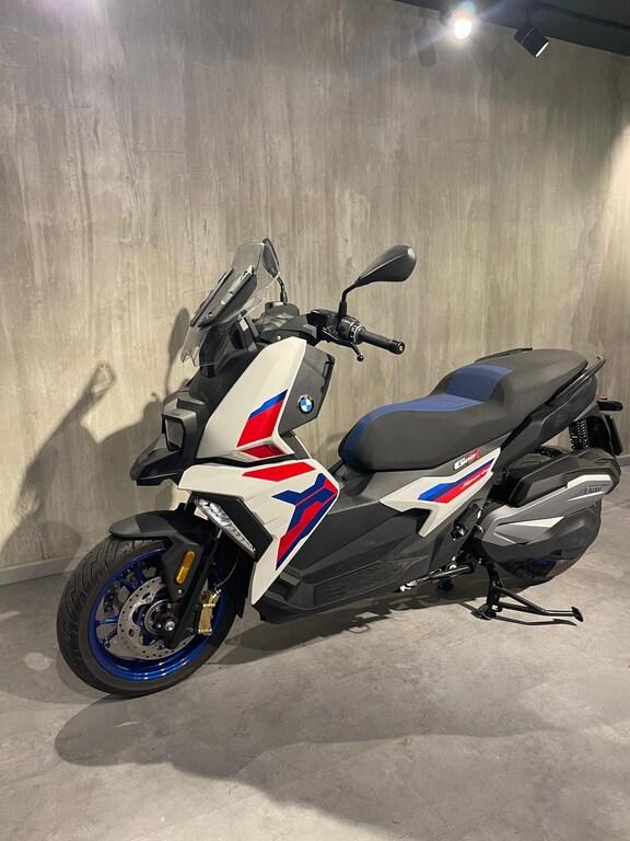 C 400 X
