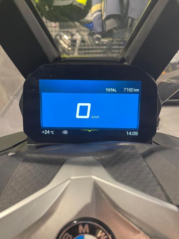 C 400 X