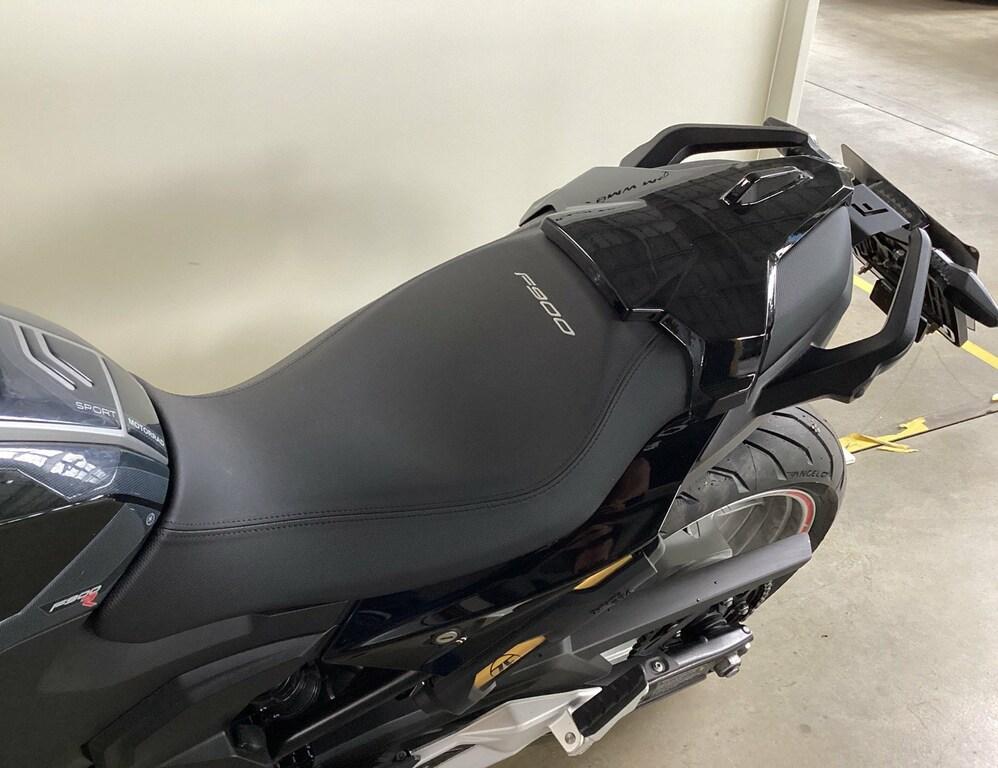 F 900 R