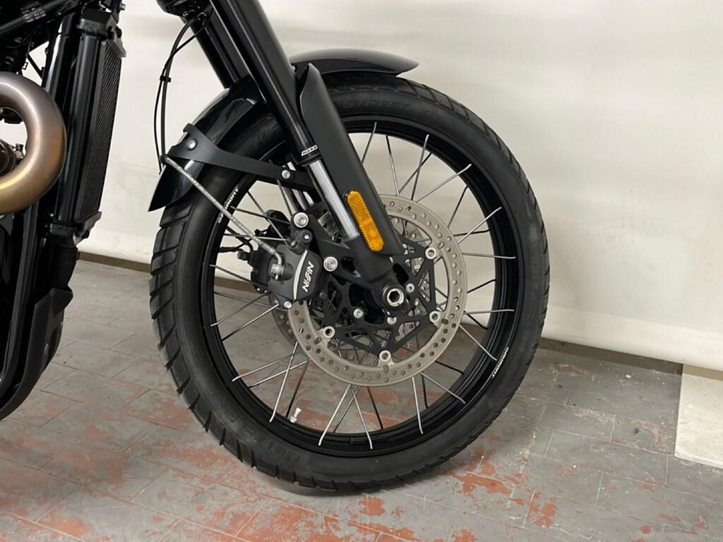 SCRAMBLER 1200