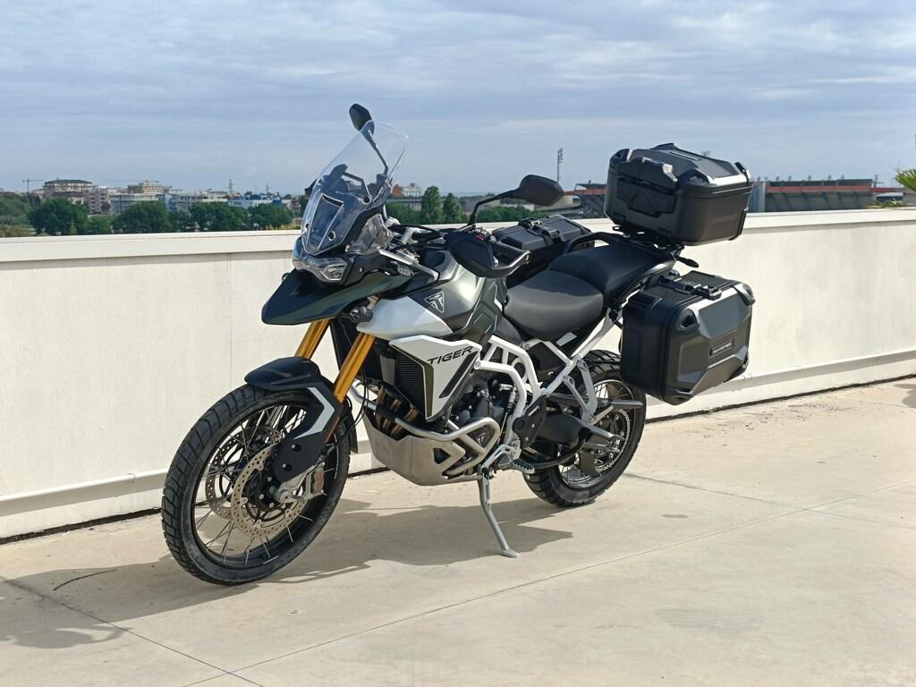 TIGER 900