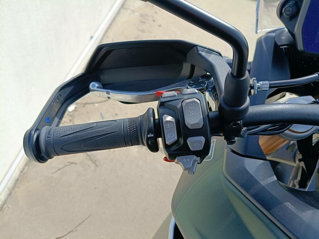 TIGER 900