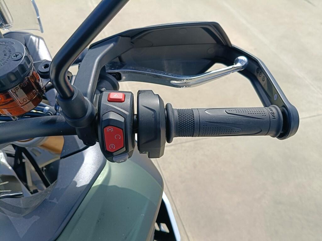 TIGER 900