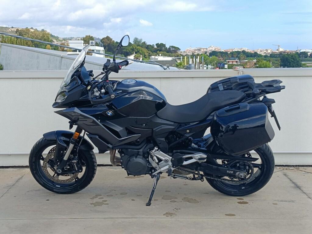 F 900 XR