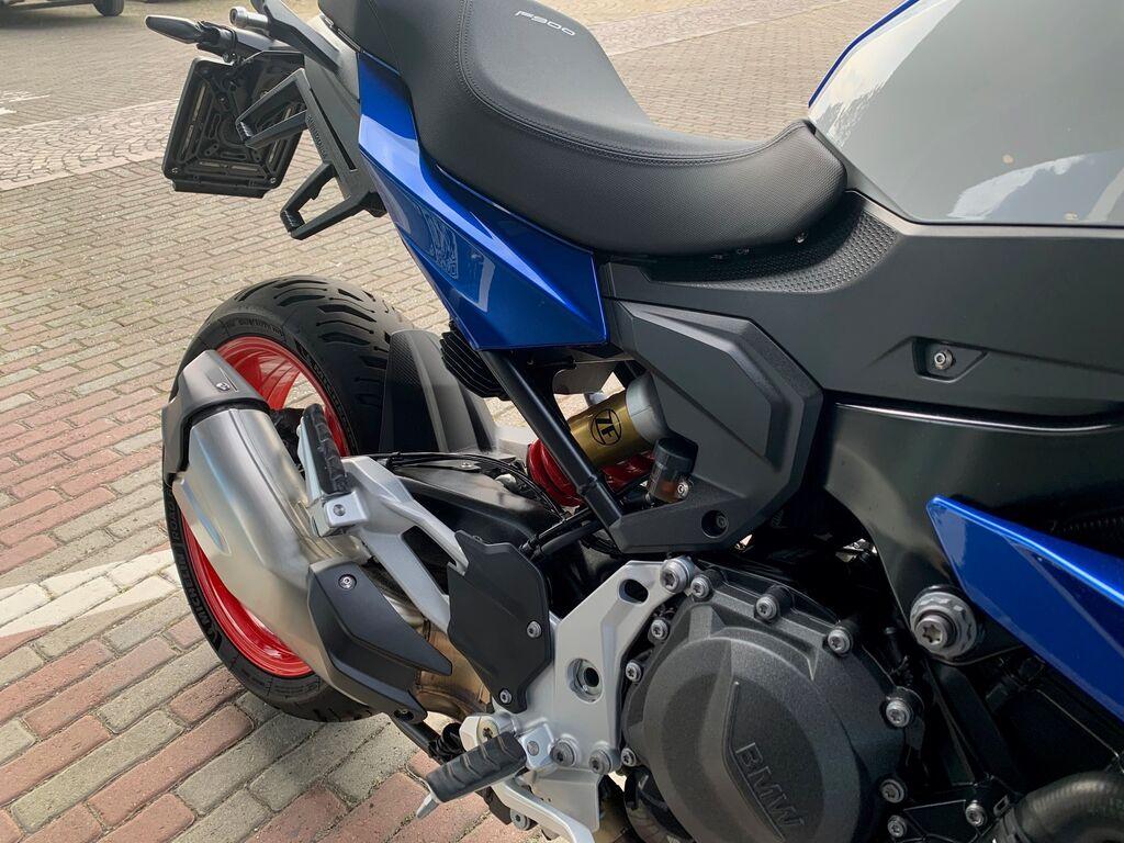 F 900 XR