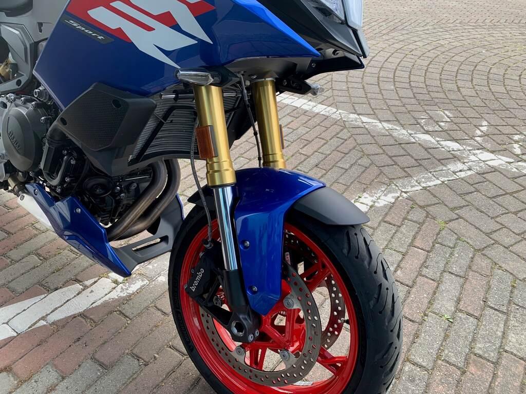 F 900 XR