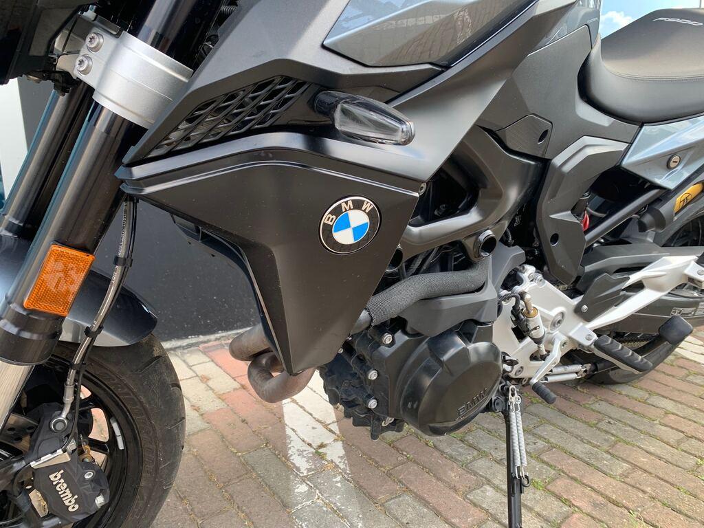 F 900 R